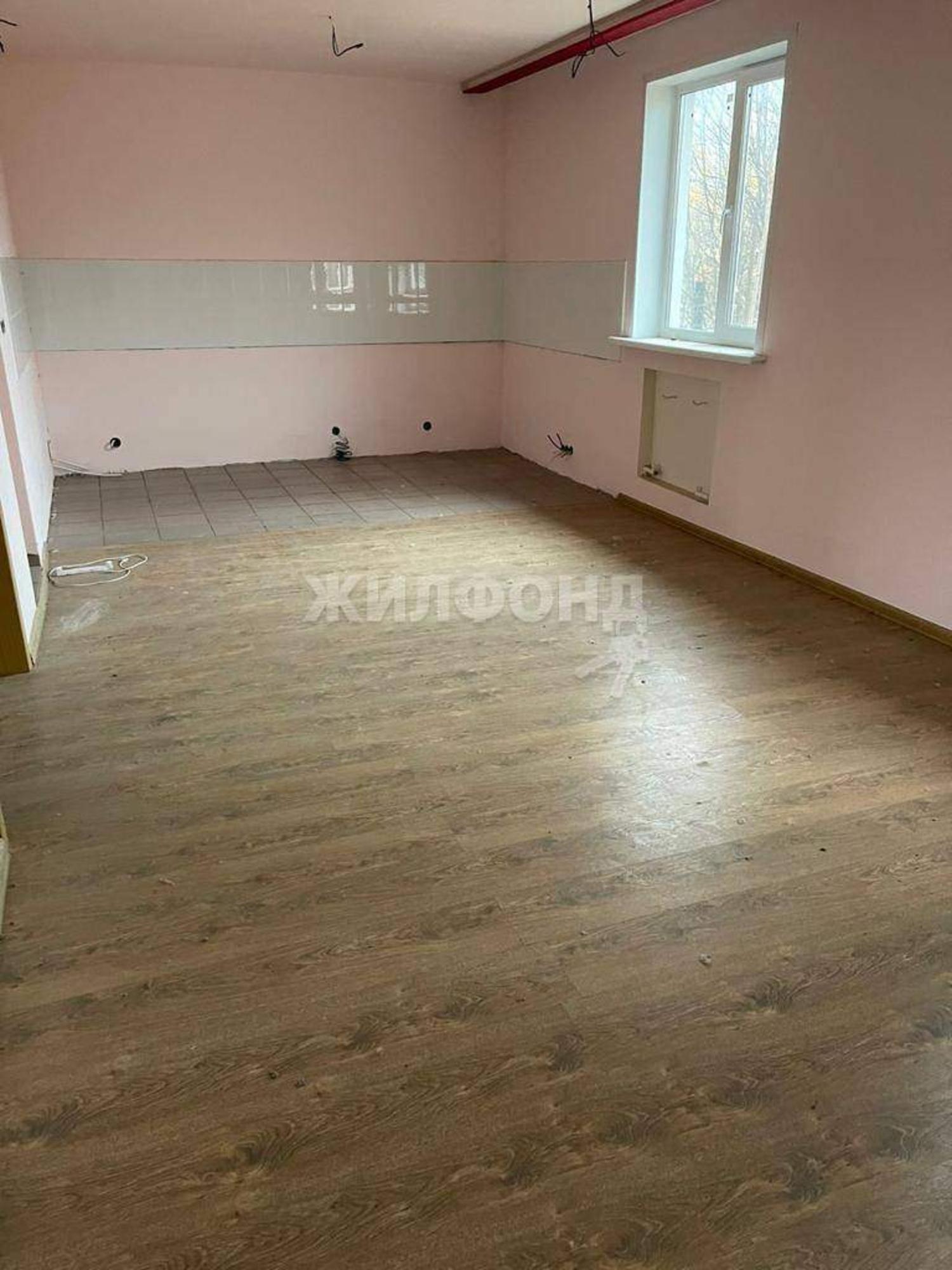 Купить дачу, дом, коттедж за 3 300 000 рублей на Кирова улица
