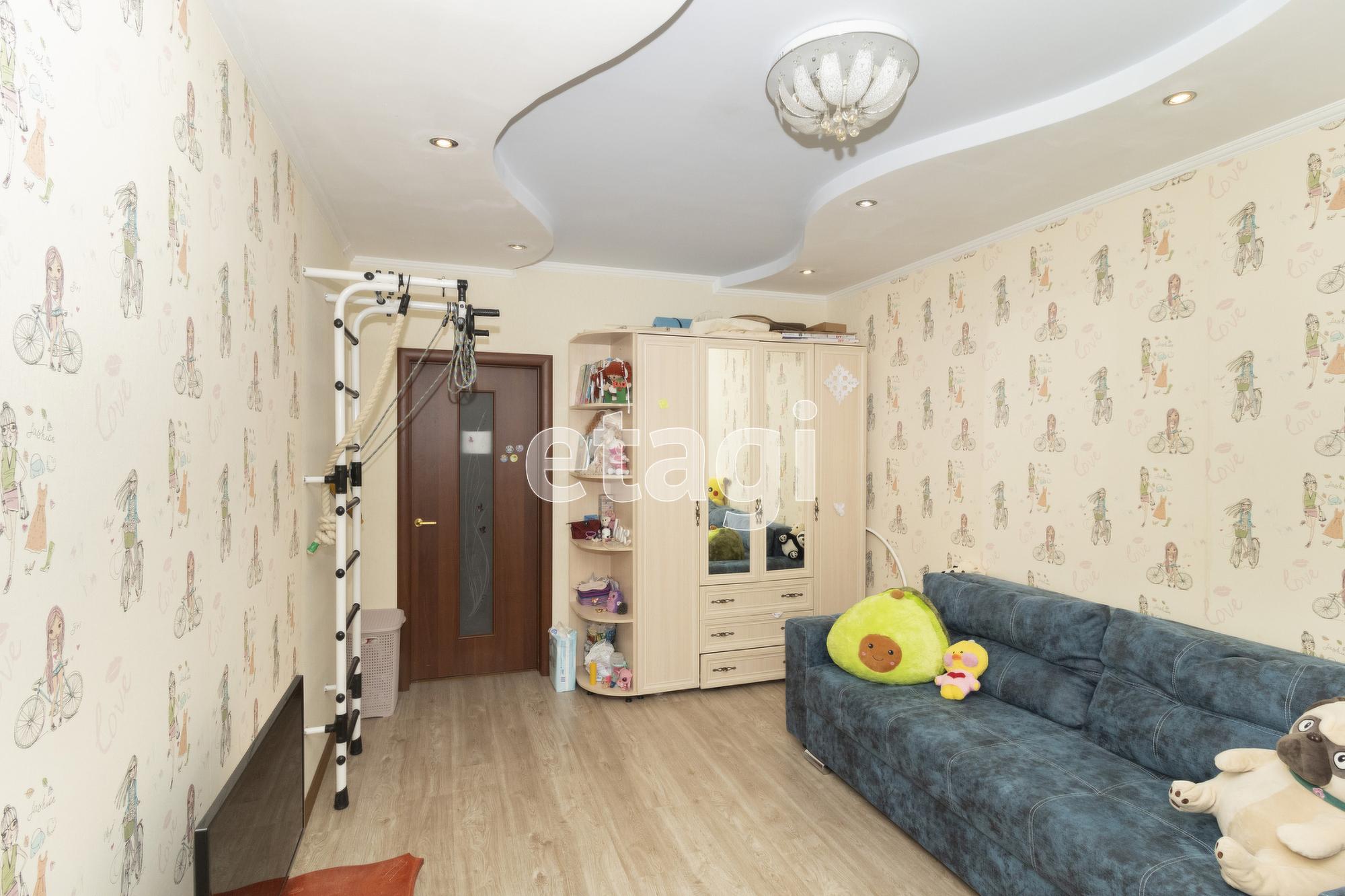 Купить квартиру за 10 400 000 рублей на Александра Матросова, 1/2