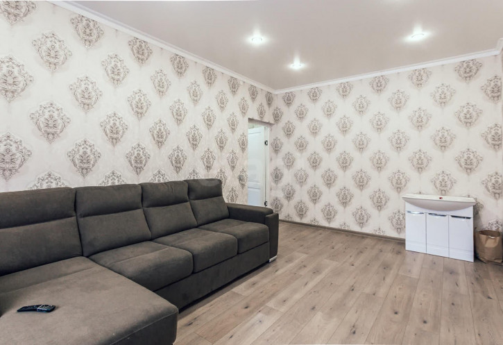 3-комн квартира улица Некрасова, 54