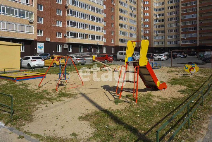 2-комн квартира Пролетарская, 109а