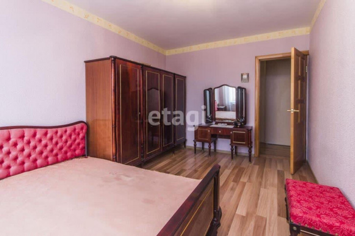 4-комн квартира Ватутина, 6