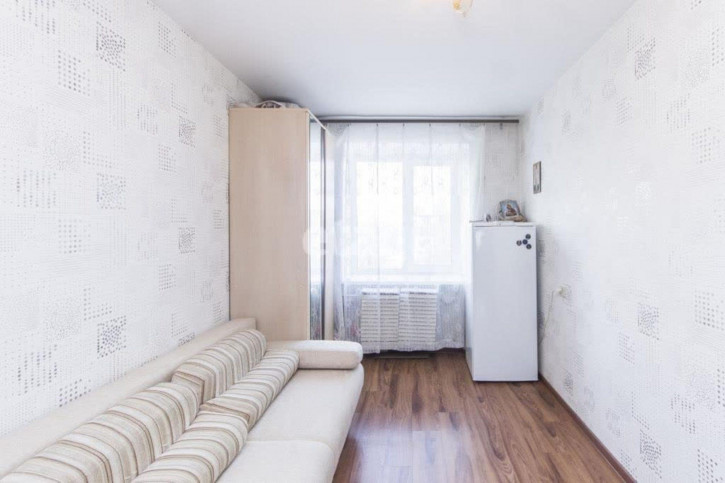 4-комн квартира Ватутина, 6