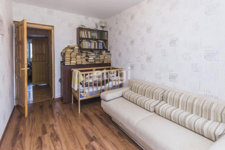 4-комн квартира Ватутина, 6