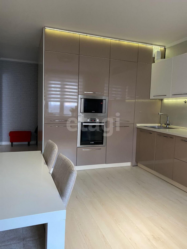 2-комн квартира Николая Семенова, 21