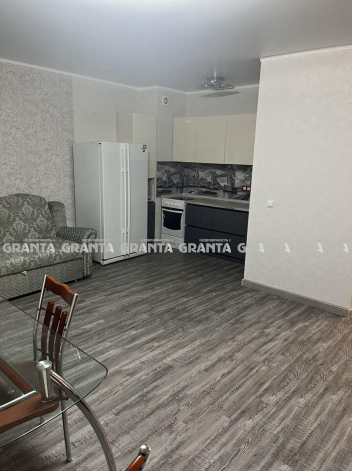 2-комн квартира ул 78 Добровольческой бригады, 23