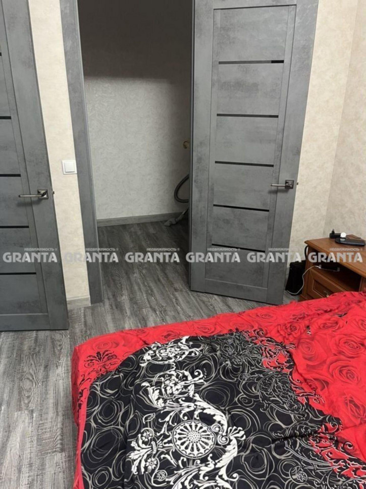2-комн квартира ул 78 Добровольческой бригады, 23