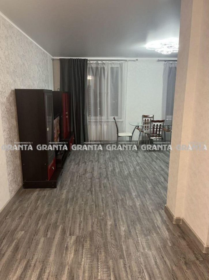 2-комн квартира ул 78 Добровольческой бригады, 23