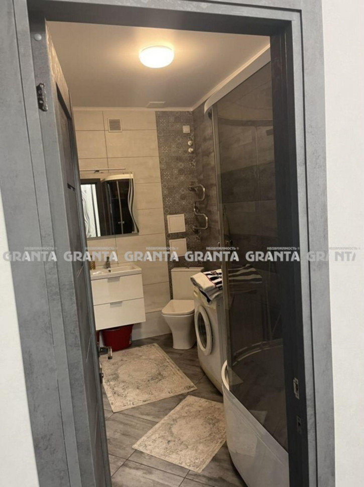 2-комн квартира ул 78 Добровольческой бригады, 23