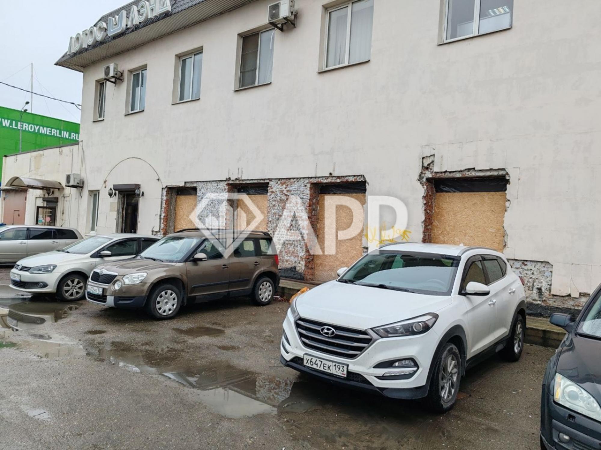 Сдать офис, помещение под офис за 32 400 рублей на ул Новороссийская, 232/1