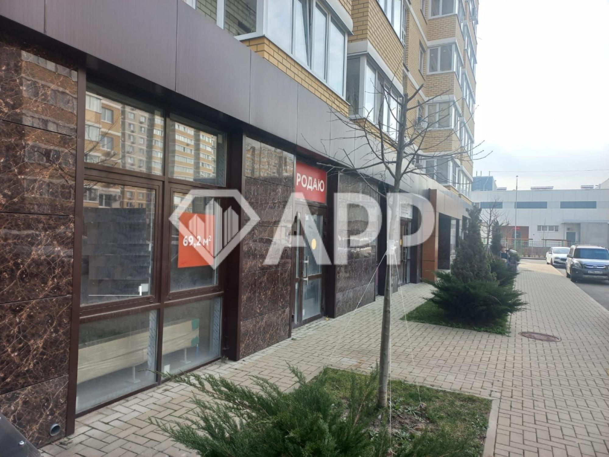 Купить помещение свободного назначения за 8 304 000 рублей на ул Красных Партизан, 1/4