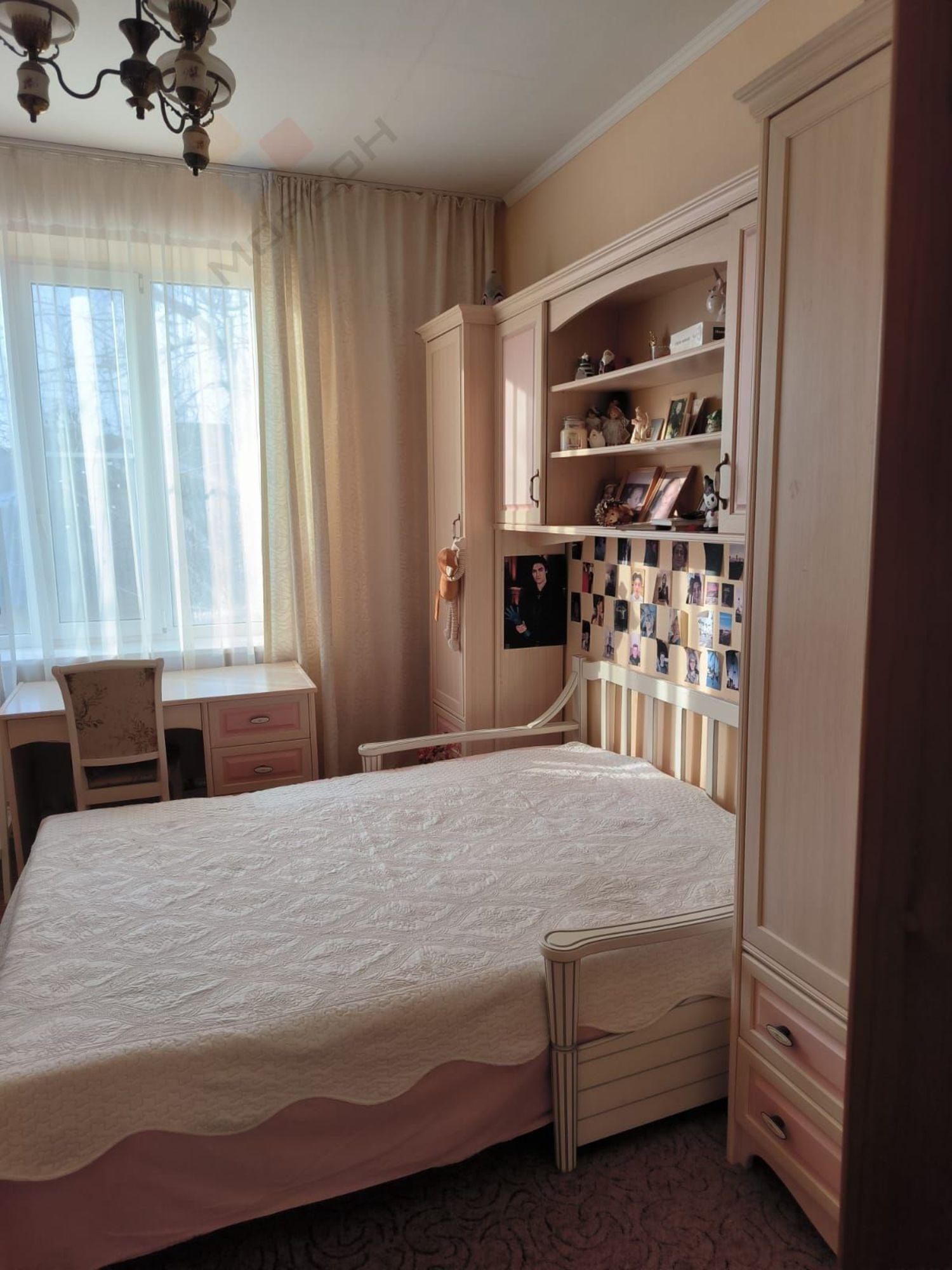 Купить квартиру за 13 000 000 рублей на Захарова ул, 23