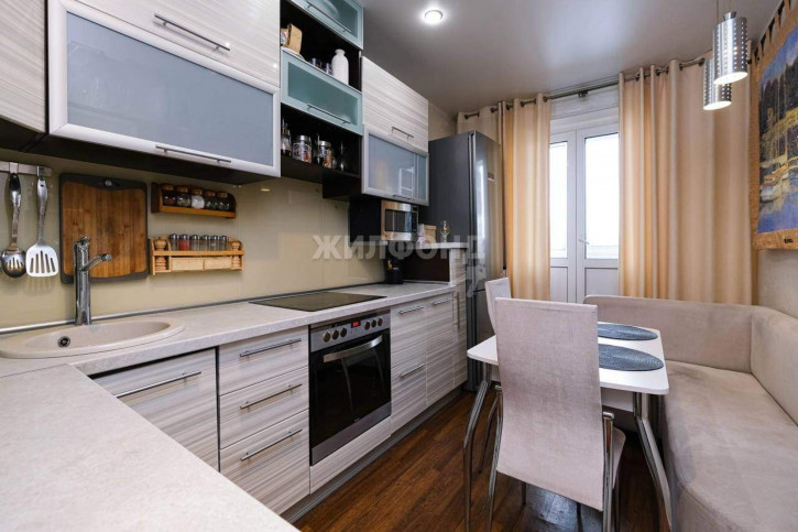 3-комн квартира Кропоткина улица, д.126