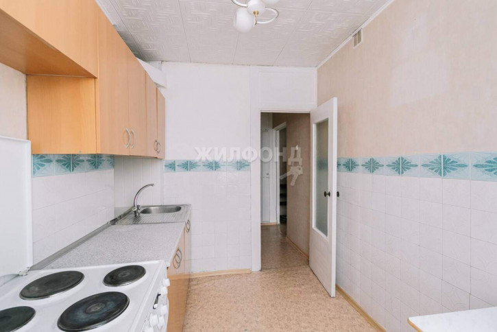 2-комн квартира Доватора улица, д.13