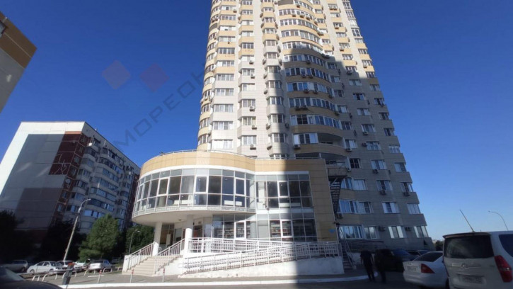 4-комн квартира Рождественская набережная ул, 2
