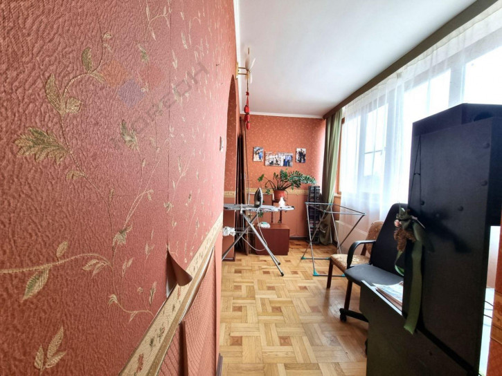 4-комн квартира Академика Пустовойта ул, 16
