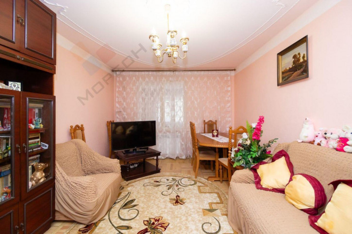 2-комн квартира Селезнёва ул, 214