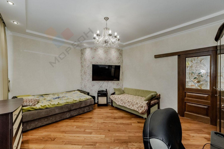 3-комн квартира Постовая ул, 8