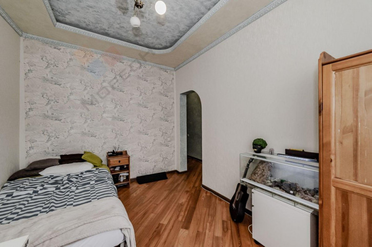 3-комн квартира Постовая ул, 8