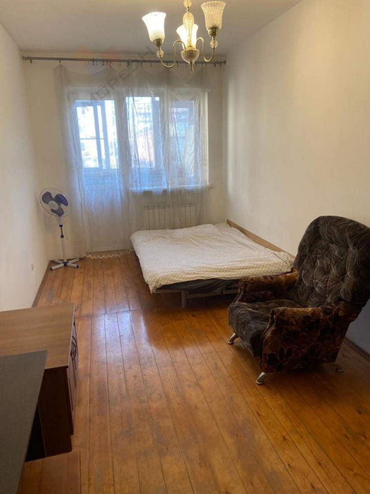 2-комн квартира Шаляпина пер, 2