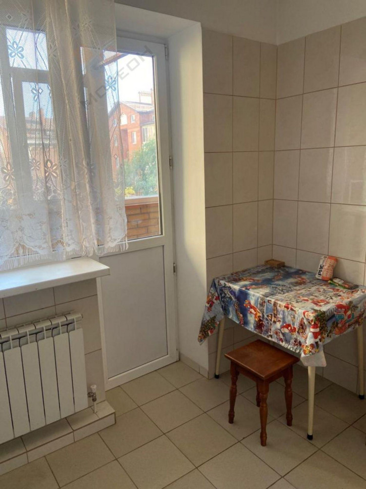 2-комн квартира Шаляпина пер, 2