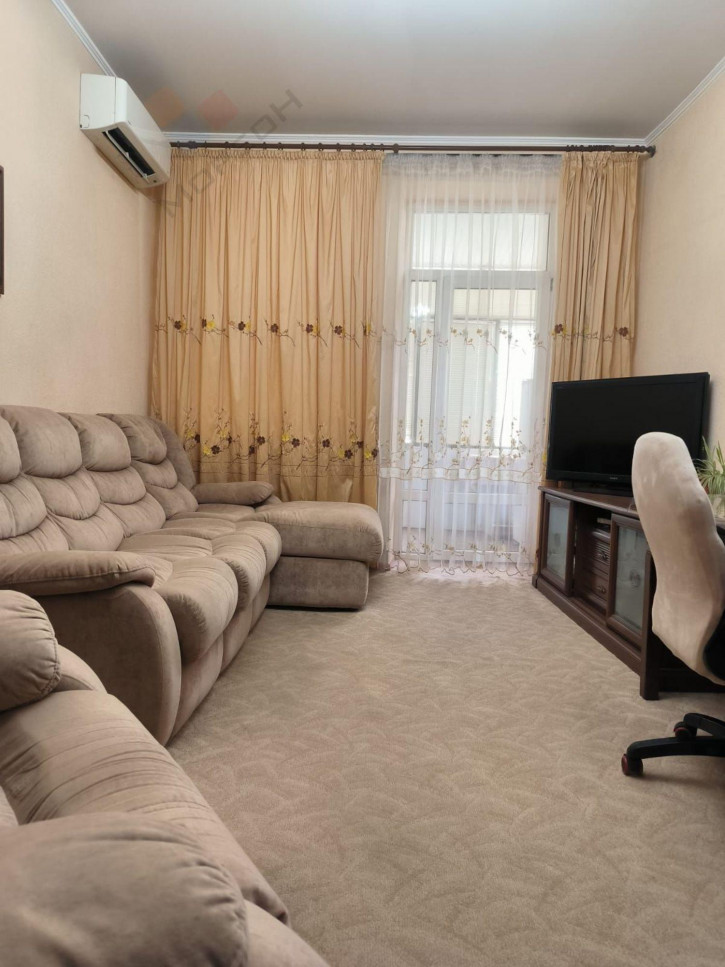 3-комн квартира Захарова ул, 23