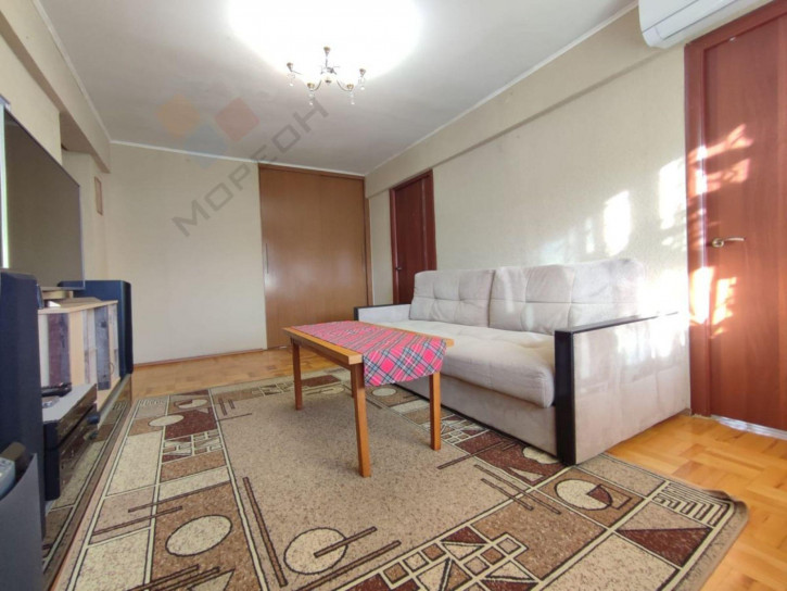 4-комн квартира Атарбекова ул, 27