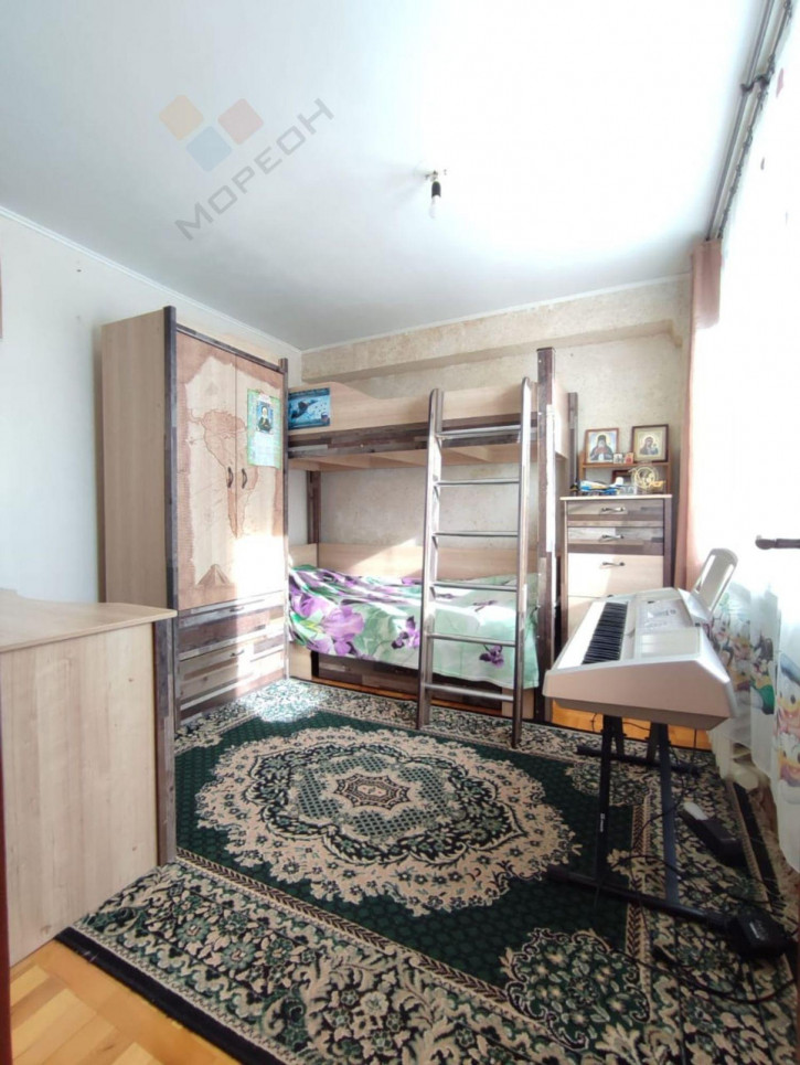 4-комн квартира Атарбекова ул, 27