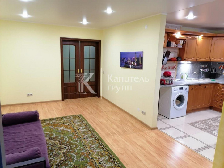 3-комн квартира улица Газовиков, 67