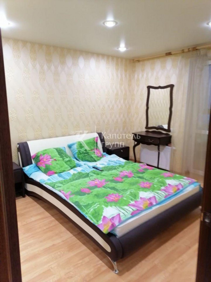 3-комн квартира улица Газовиков, 67