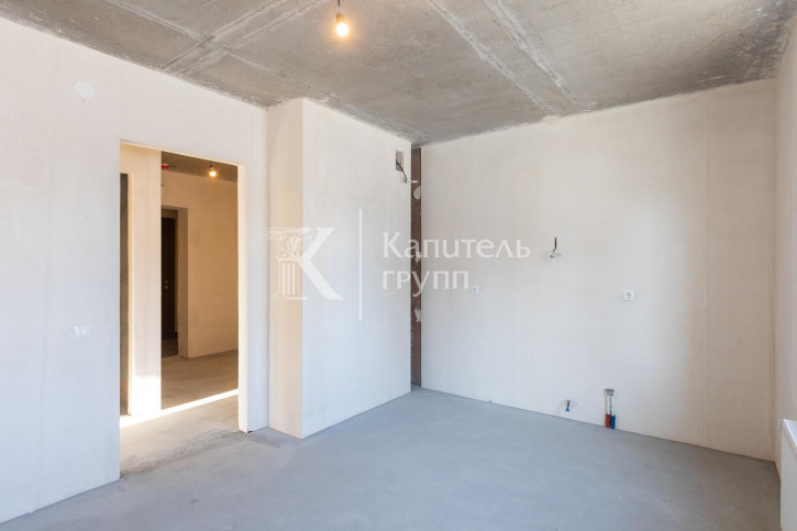 4-комн квартира улица Газовиков, 44