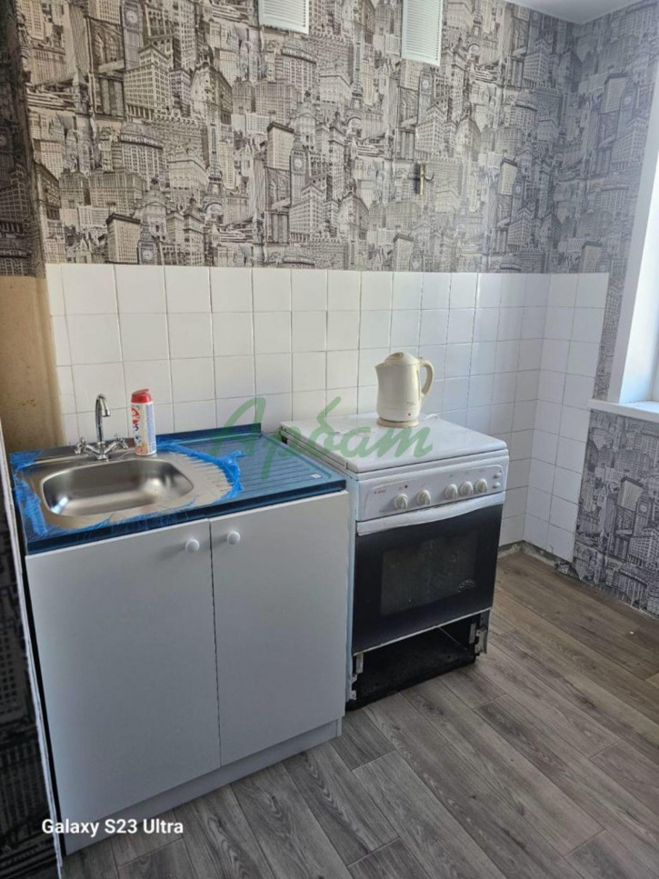 3-комн квартира Победы пр-кт, 74