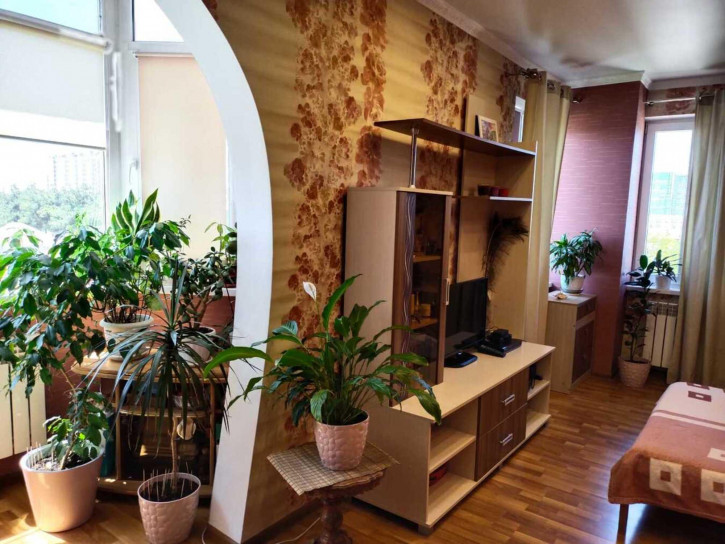 2-комн квартира Черноморская улица, 61