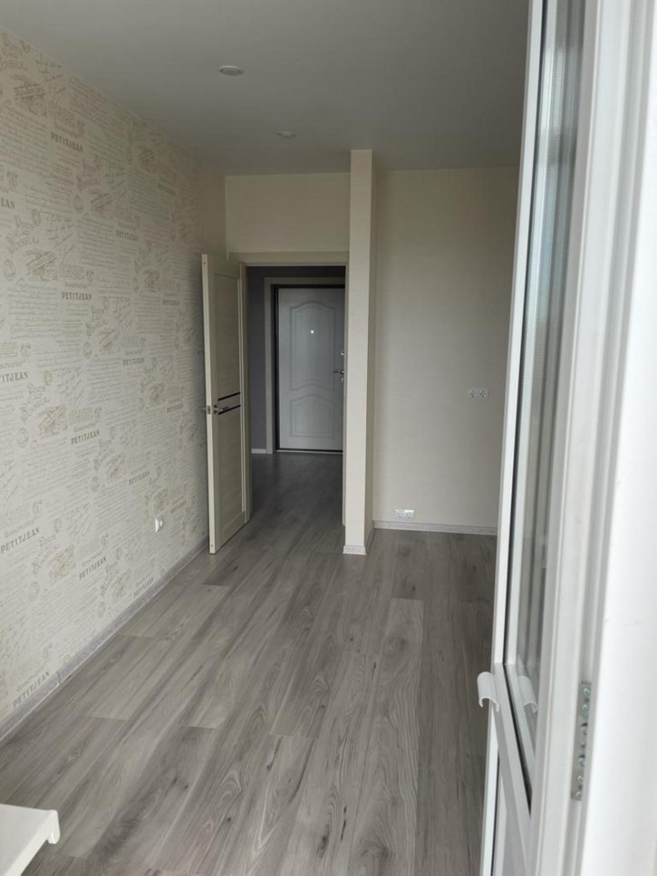 1-комн квартира улица Толстого, 130к2