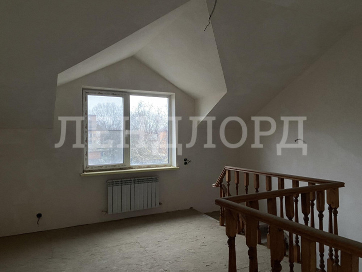3-комн квартира Красноармейская улица, 57