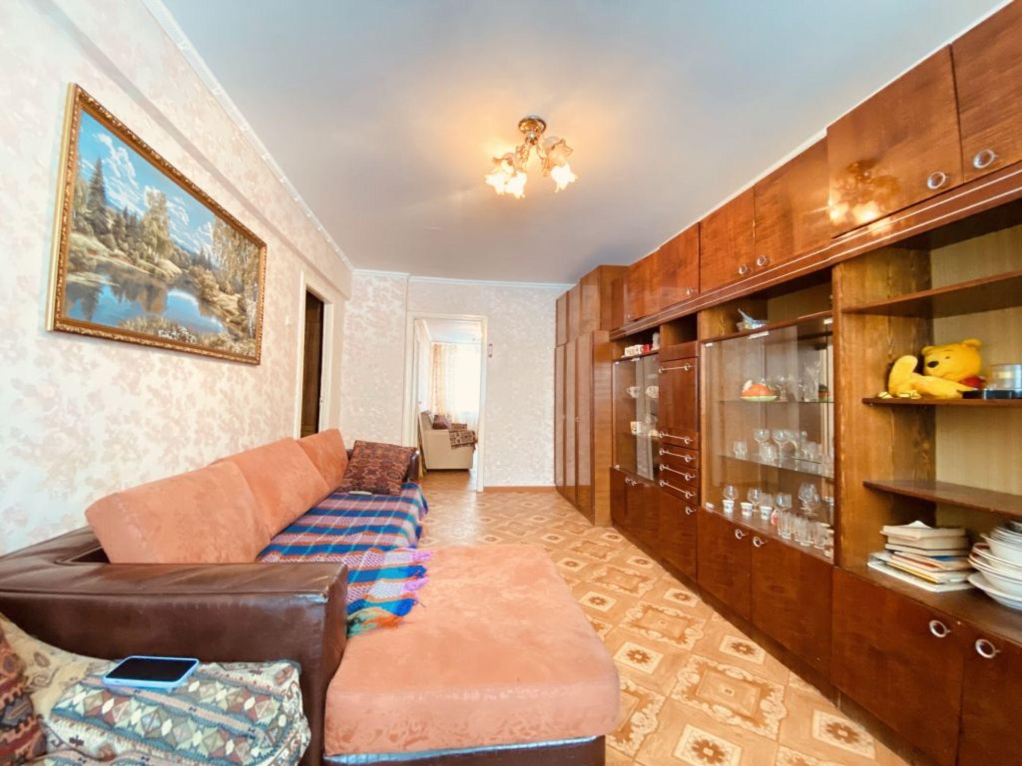 Купить квартиру за 3 150 000 рублей на 50 лет Октября квартал, 19