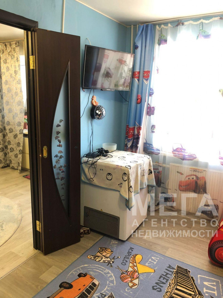 2-комн квартира Комаровского ул, 5