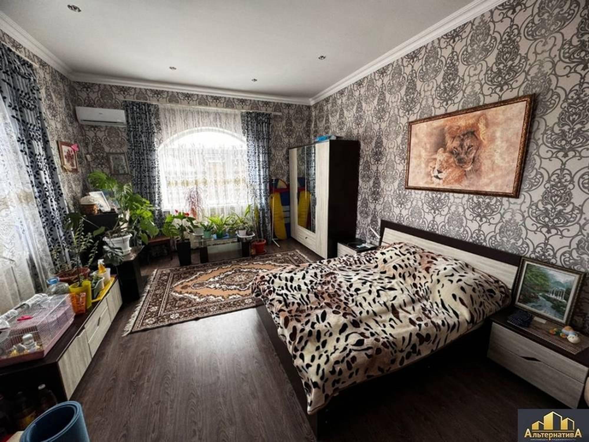 Купить дачу, дом, коттедж за 30 000 000 рублей на Южная ул.