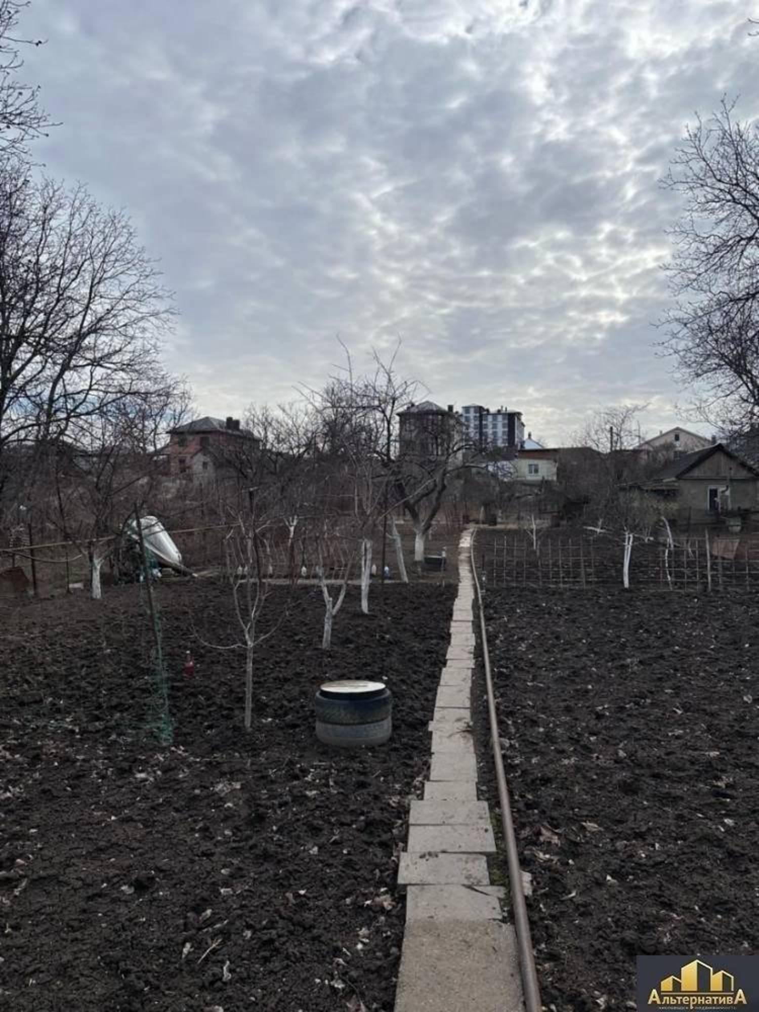 Купить землю, земельный участок за 15 000 000 рублей на Мичурина ул.