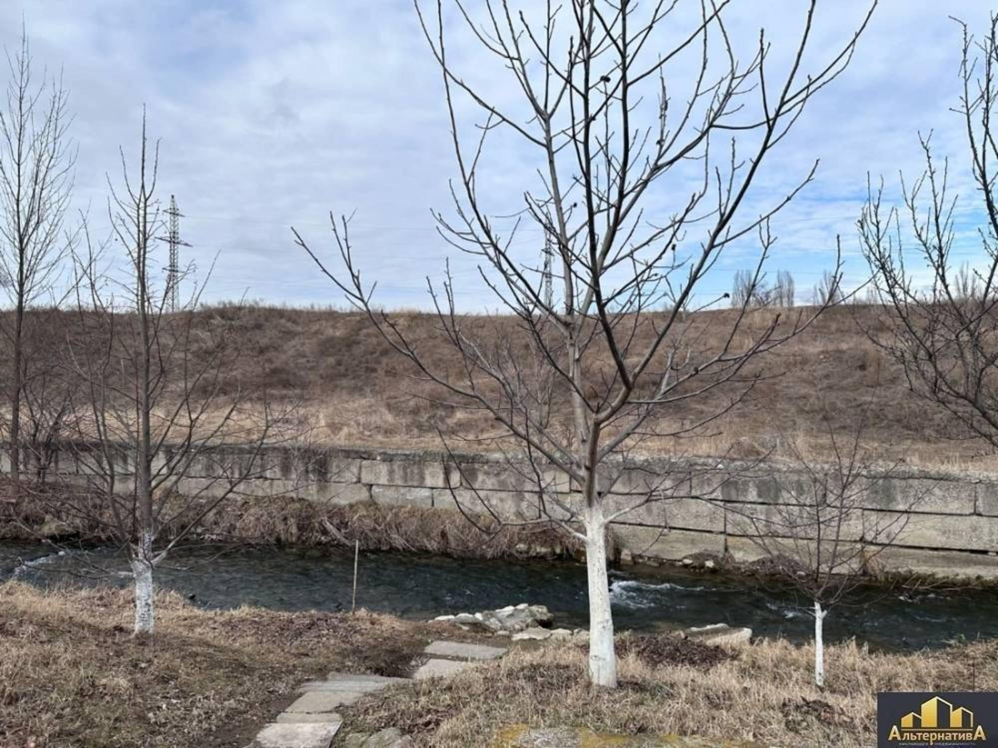 Купить землю, земельный участок за 15 000 000 рублей на Мичурина ул.