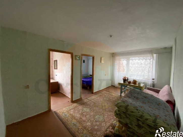 4-комн квартира Молодежная ул., 12