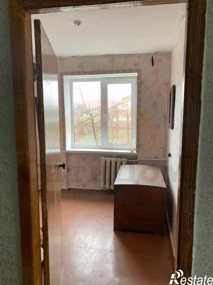 4-комн квартира Молодежная ул., 12