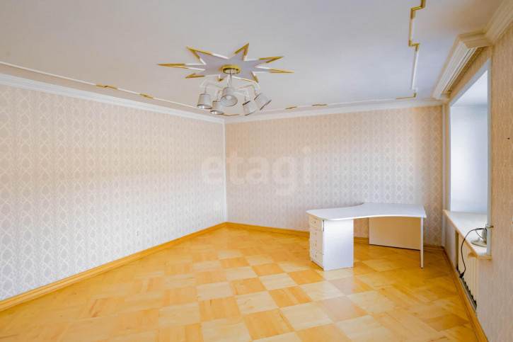 5-комн квартира улица Карла Маркса, 9б