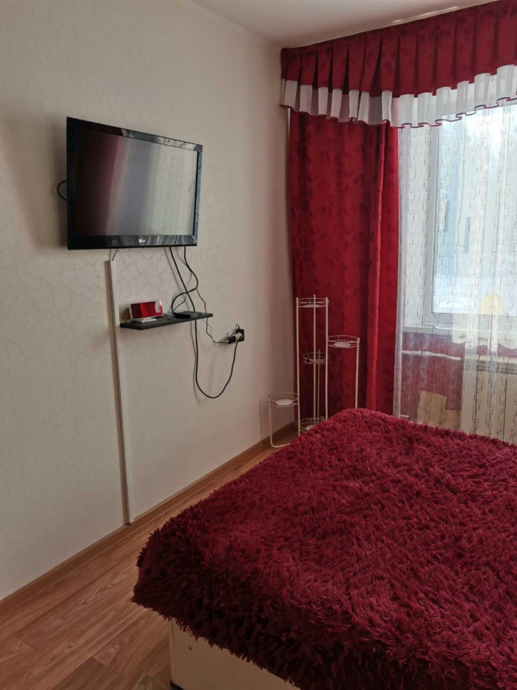 4-комн квартира Белградская, 25