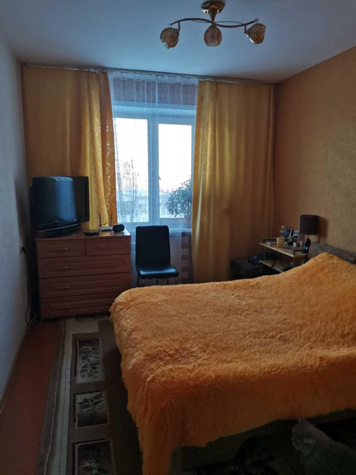 4-комн квартира Белградская, 25