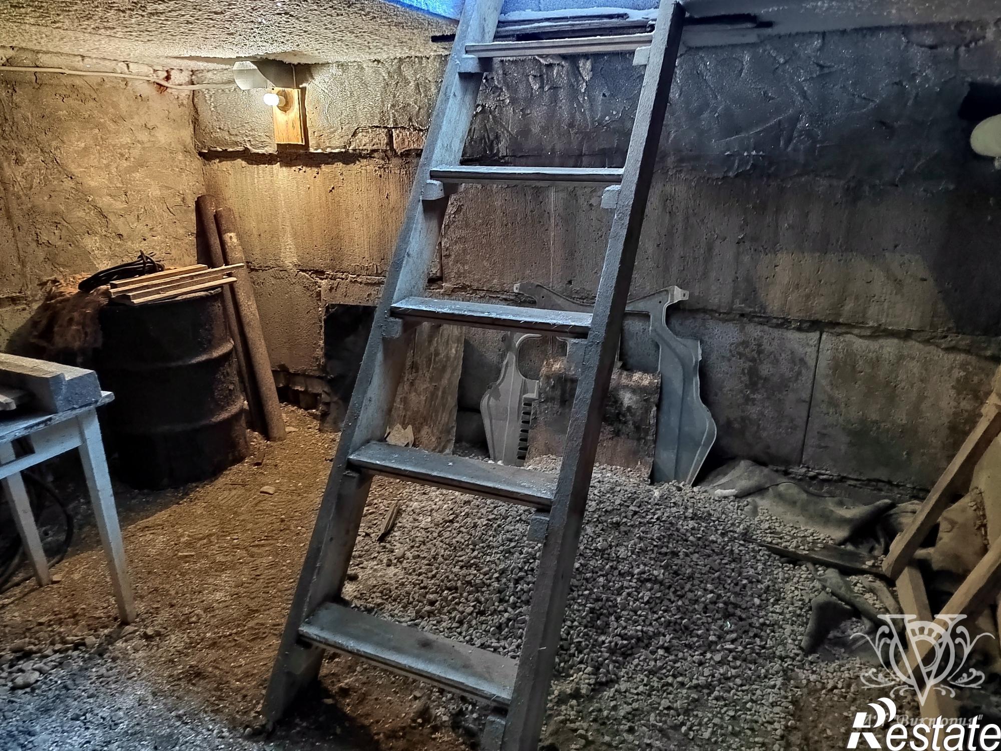Купить гараж, место в паркинге за 410 000 рублей на муниципальный округ Ухта,посёлок Заболотный улица,14