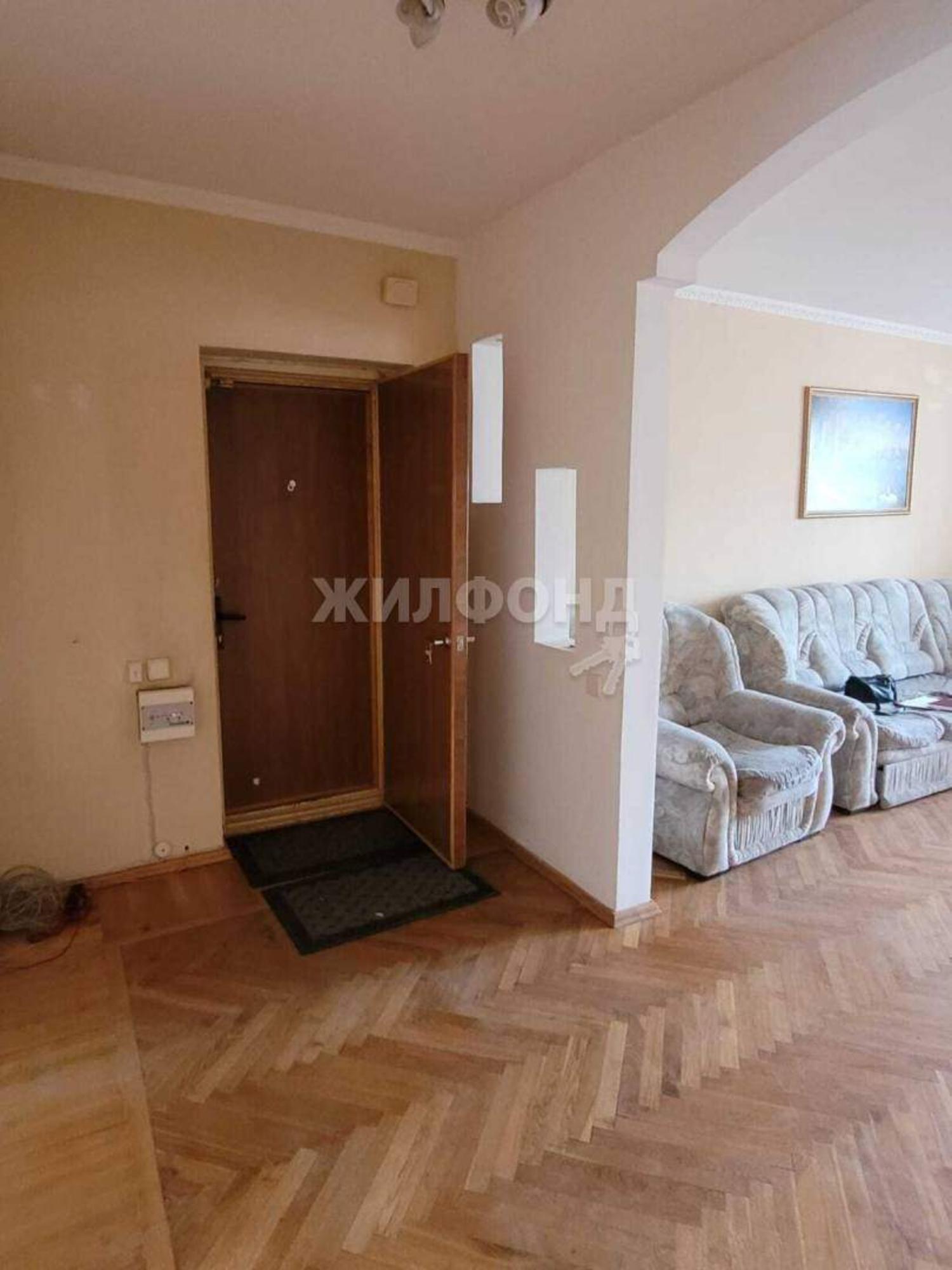 Купить квартиру за 5 500 000 рублей на Тронина улица, д.8
