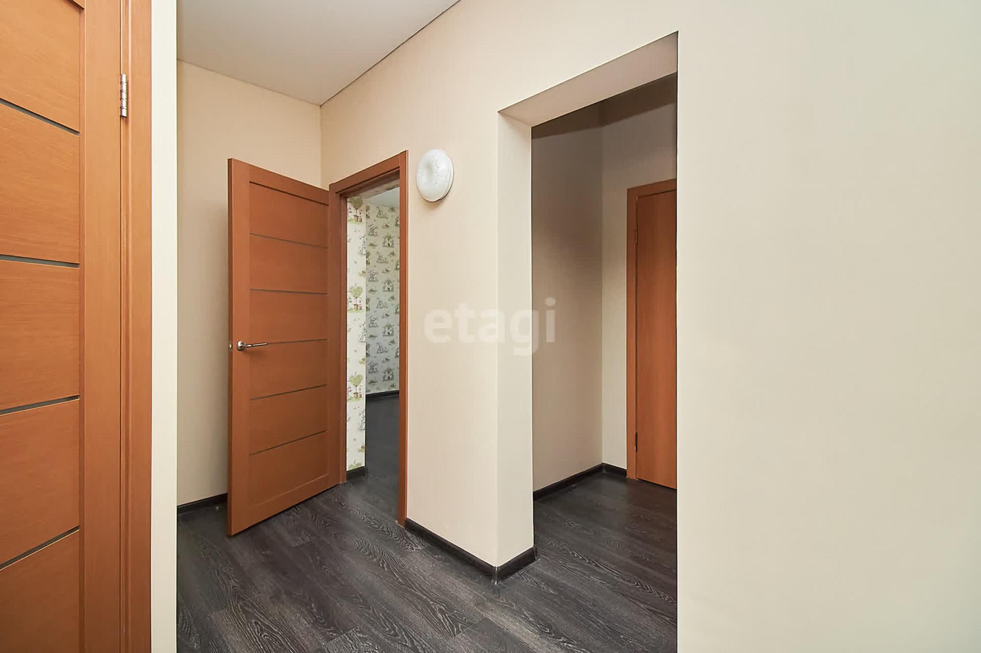 Купить дачу, дом, коттедж за 10 700 000 рублей на Усадебная, 215