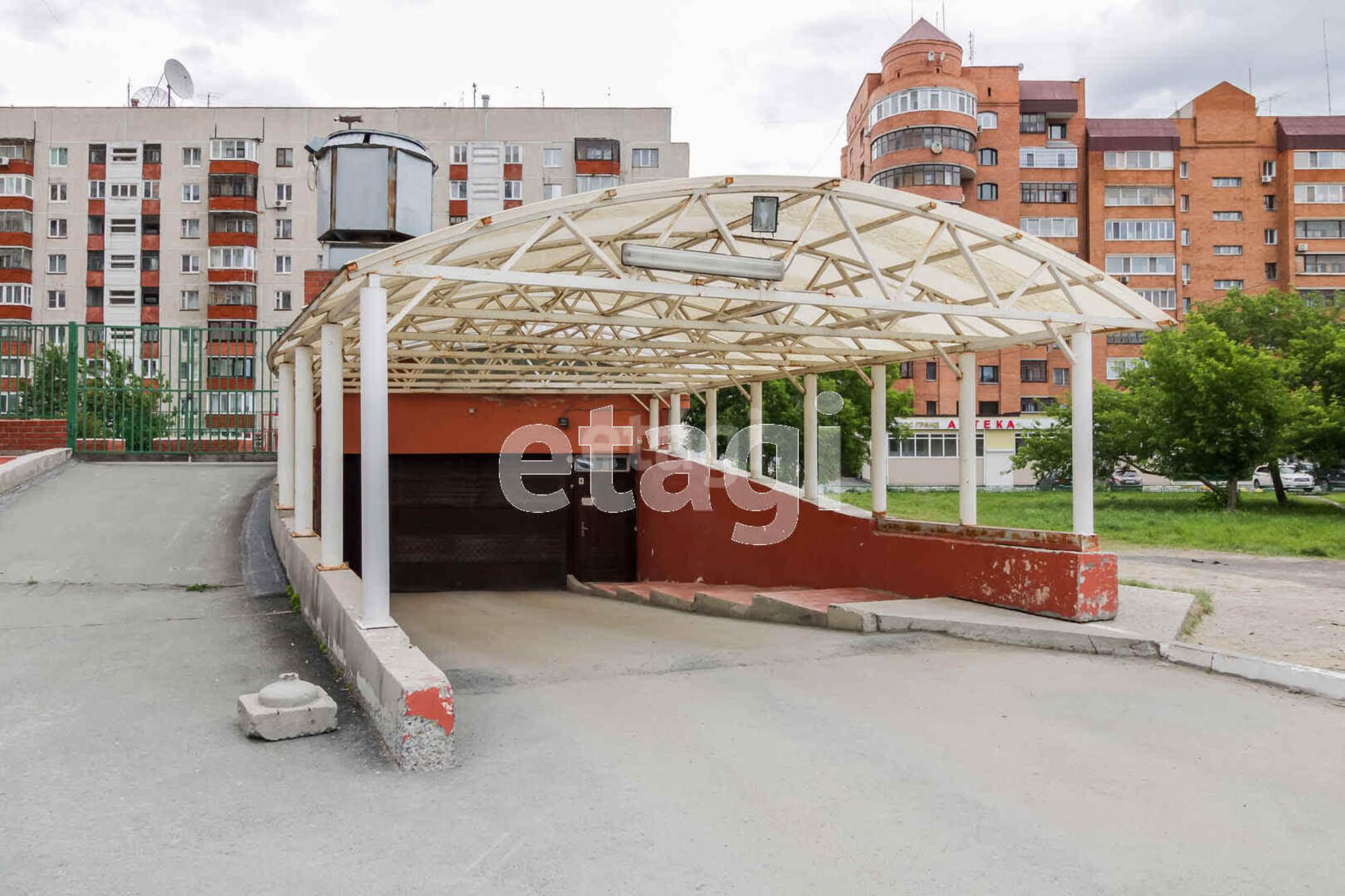 Купить гараж, место в паркинге за 2 300 000 рублей на Малыгина 2