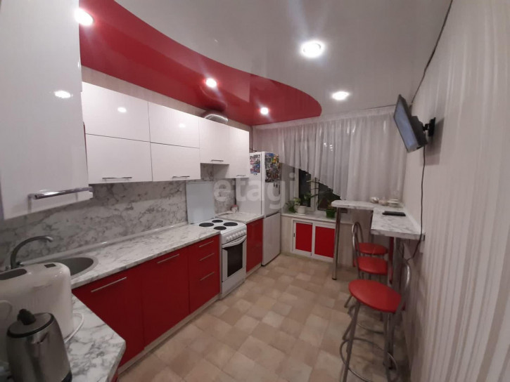 3-комн квартира улица Степана Разина
