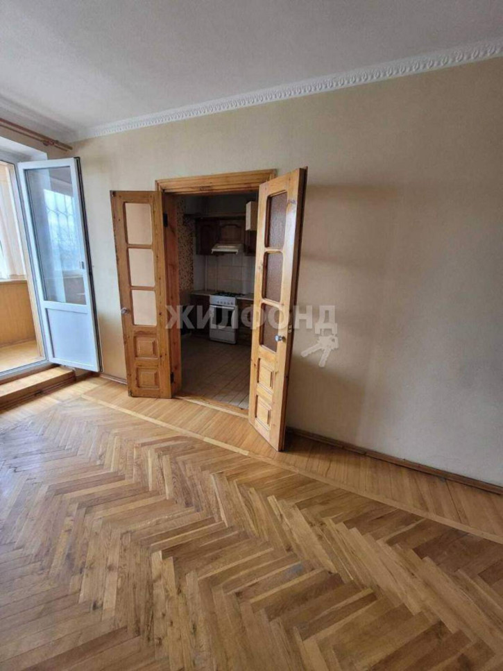 3-комн квартира Тронина улица, д.8